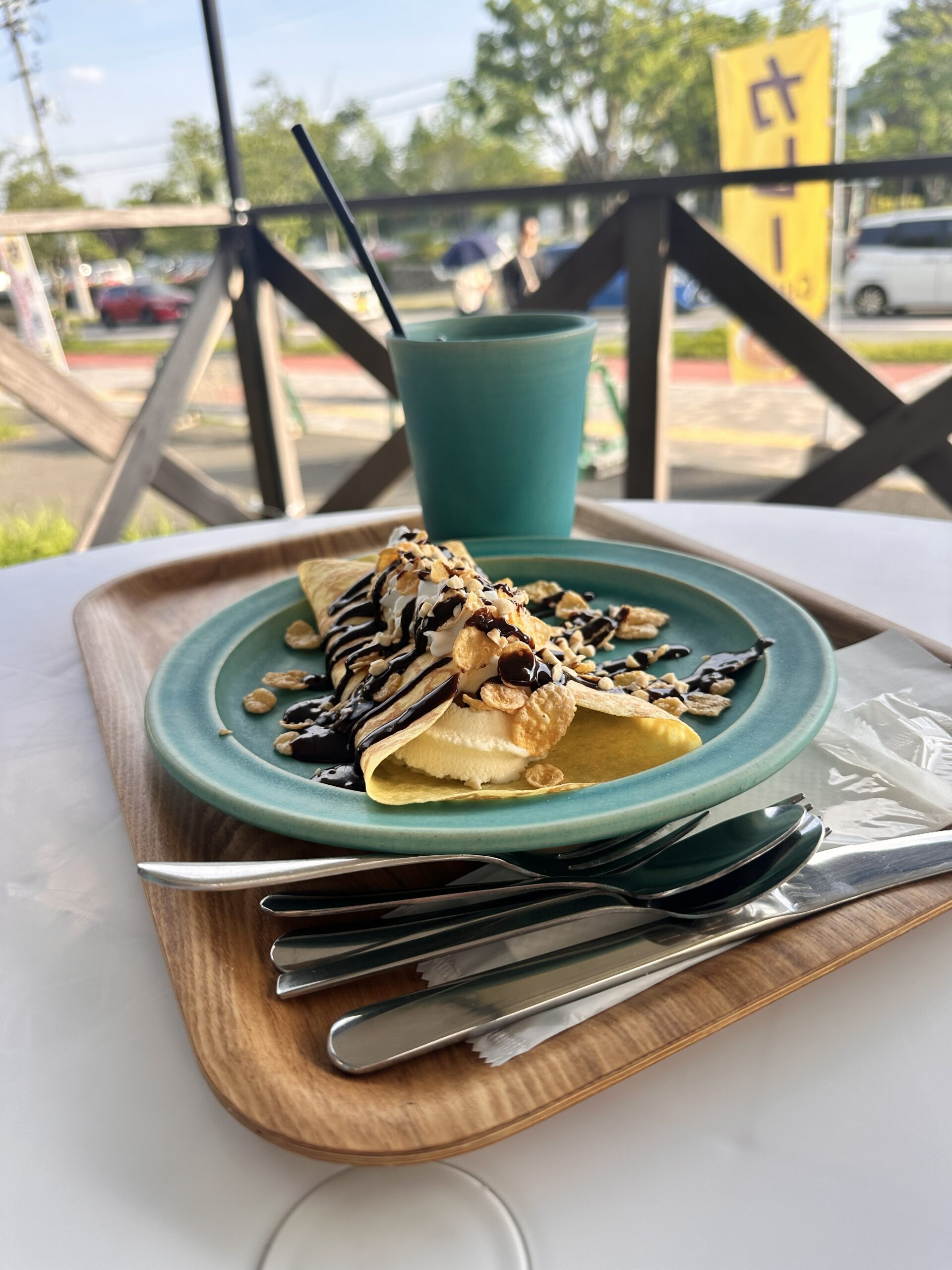 喫茶店 クレープ チョコソース コーヒー