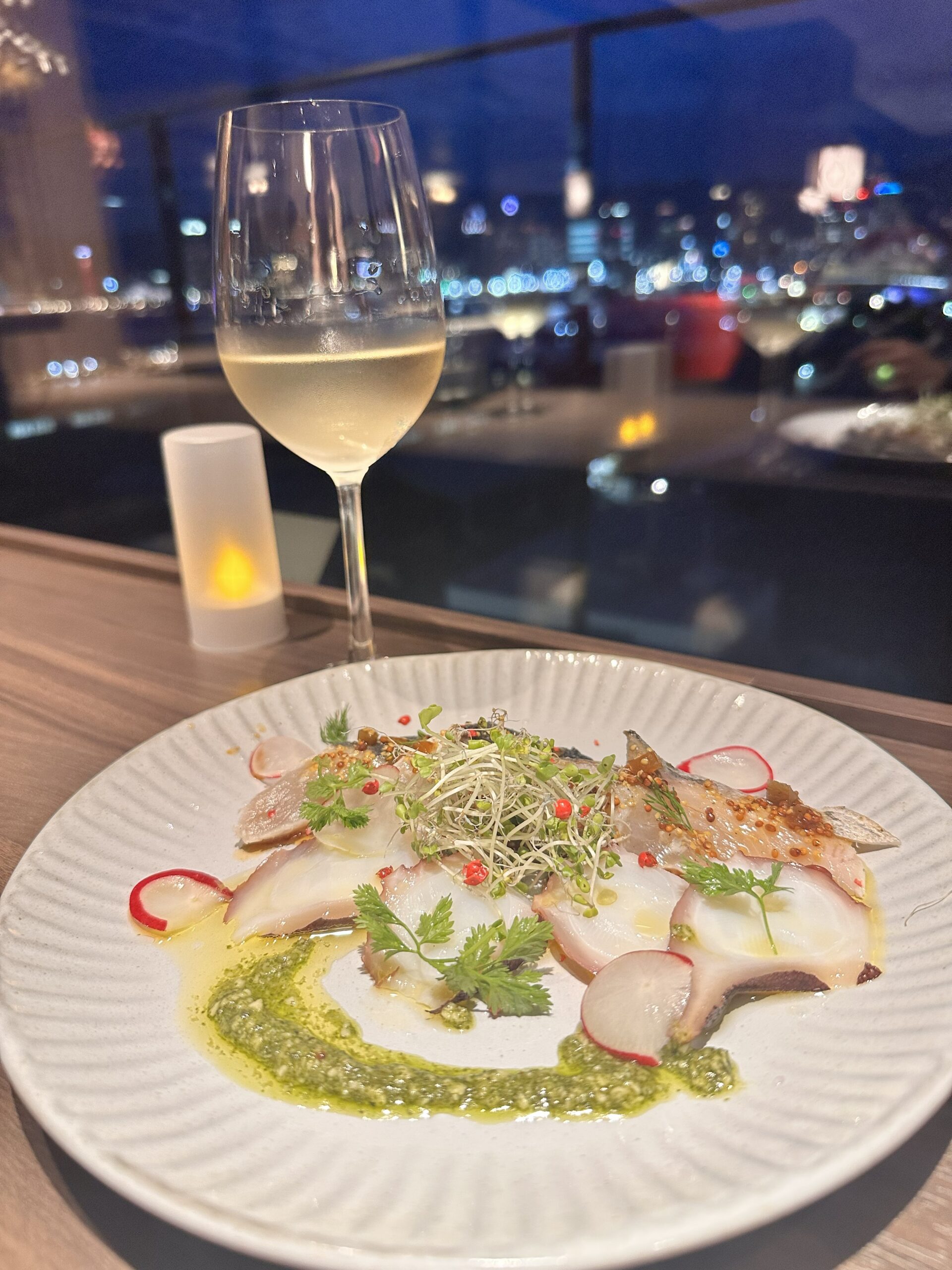Seafood dining 1932 魚のカルパッチョ 白ワイン 神戸夜景